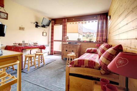 Rent in ski resort Studio cabin 4 people (1120) - Résidence les Asters A2 - Les Menuires - Living room