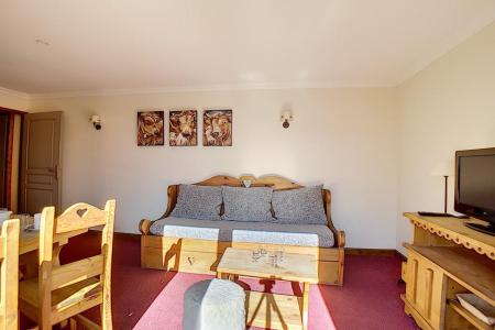 Rent in ski resort 2 room apartment 4 people (2) - Résidence les Cristaux - Les Menuires - Living room