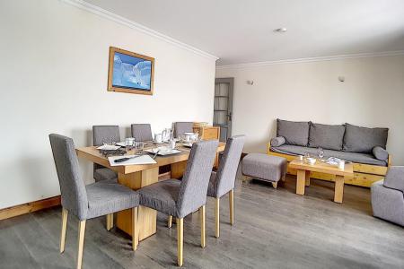 Rent in ski resort 3 room apartment 6 people (24) - Résidence les Cristaux - Les Menuires - Living room