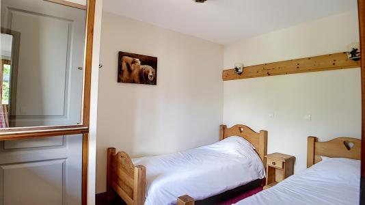Rent in ski resort 3 room apartment 6 people (4) - Résidence les Cristaux - Les Menuires - Bedroom