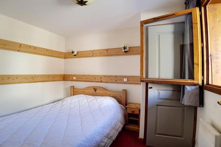 Rent in ski resort 3 room apartment 6 people (6) - Résidence les Cristaux - Les Menuires - Bedroom