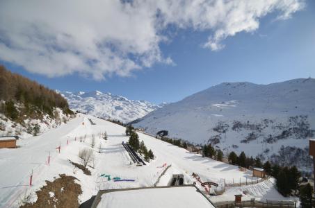 Location au ski Studio 2 personnes (504) - Résidence les Dorons - Les Menuires - Extérieur hiver