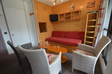 Ski verhuur Appartement 3 kamers 10 personen - Résidence les Origanes - Les Menuires - Woonkamer