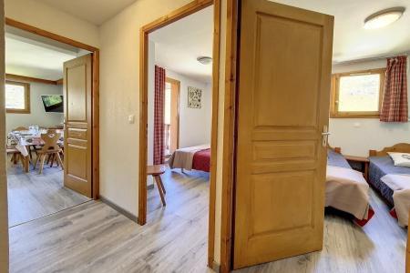 Rent in ski resort 3 room apartment 6 people (205) - Résidence les Valmonts - Les Menuires - Bedroom