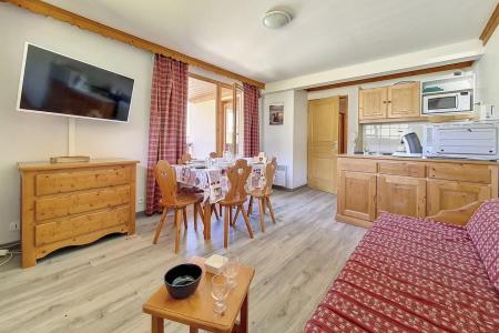 Rent in ski resort 3 room apartment 6 people (205) - Résidence les Valmonts - Les Menuires - Living room
