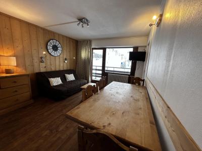 Rent in ski resort 2 room apartment 5 people (53) - Résidence Oisans - Les Menuires - Living room