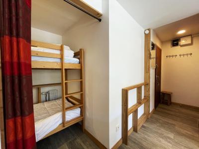 Rent in ski resort Studio sleeping corner 4 people (62) - Résidence Oisans - Les Menuires - Bedroom