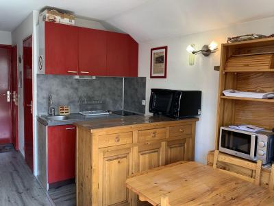 Rent in ski resort Studio cabin 4 people (509) - Résidence Sarvan - Les Menuires - Kitchen