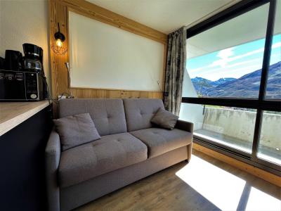 Rent in ski resort Studio sleeping corner 4 people (214) - Résidence Tougnette - Les Menuires - Living room