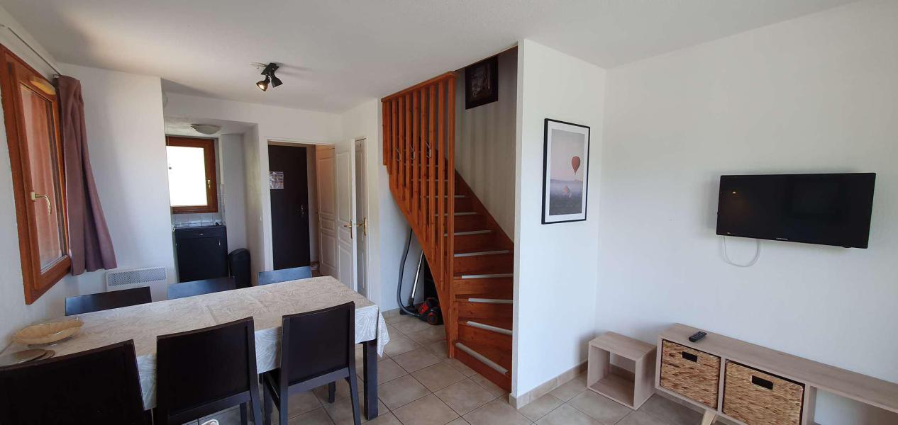 Rent in ski resort 3 room duplex apartment 6 people (1051) - Chalet la Combe d'Or - Les Orres - Living room