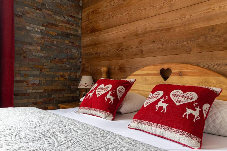 Rent in ski resort 3 room duplex apartment sleeping corner 8 people (C204) - Chalets de Bois Méan C - Les Orres - Bedroom