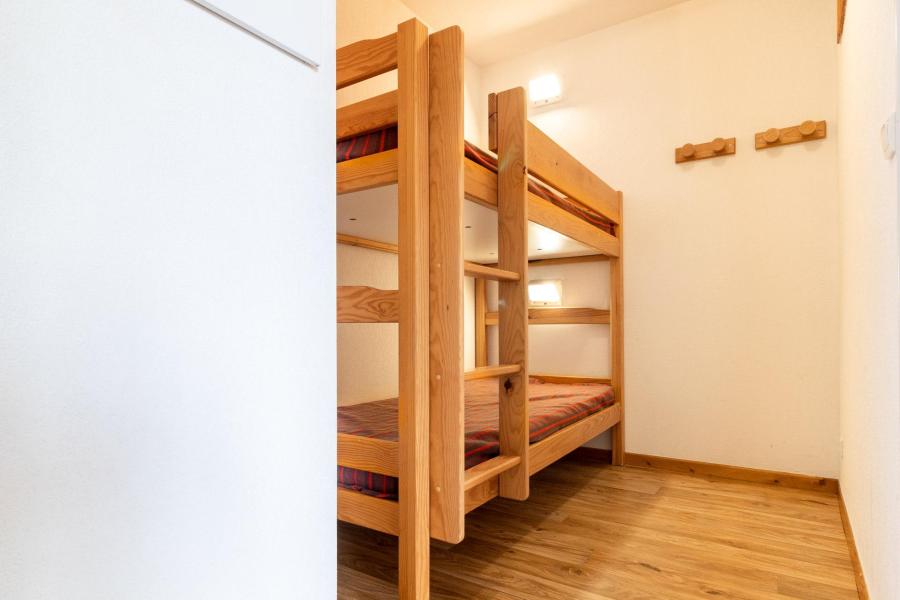 Alquiler al esquí Apartamento cabina 2 piezas para 6 personas (C103) - Chalets de Bois Méan C - Les Orres - Habitación