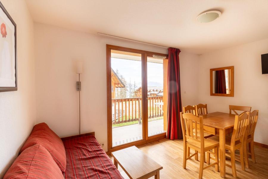 Ski verhuur Appartement 2 kamers bergnis 6 personen (C103) - Chalets de Bois Méan C - Les Orres - Woonkamer