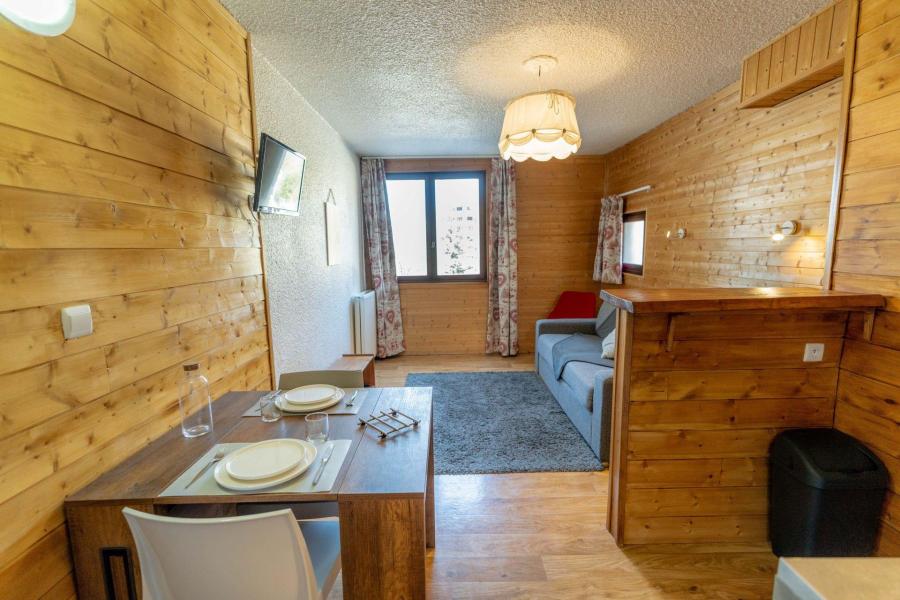 Rent in ski resort Studio 2 people (104) - La Résidence le 1650 - Les Orres - Living room