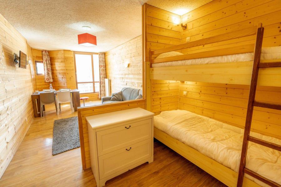 Rent in ski resort Studio sleeping corner 4 people (408) - La Résidence le 1650 - Les Orres - Living room