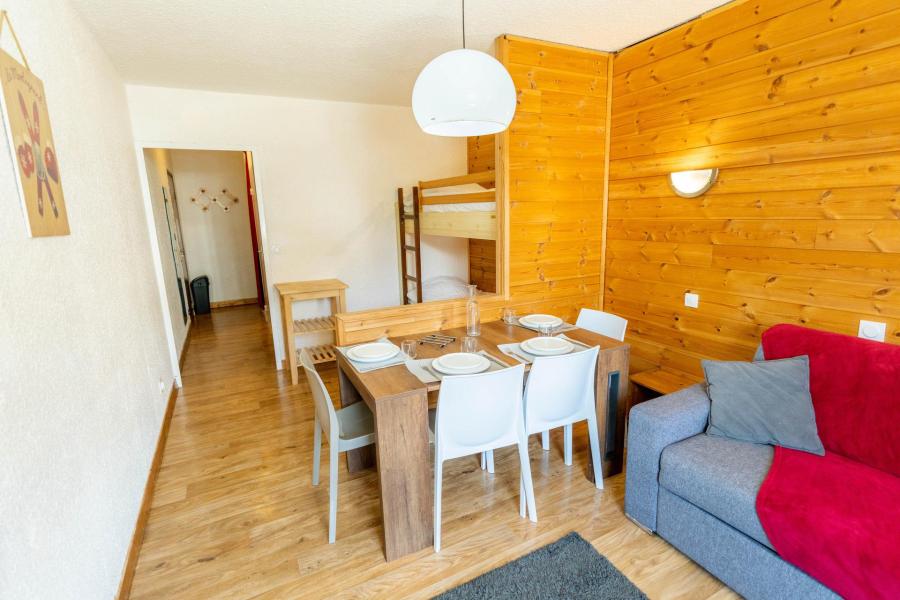 Rent in ski resort Studio sleeping corner 4 people (411) - La Résidence le 1650 - Les Orres - Living room