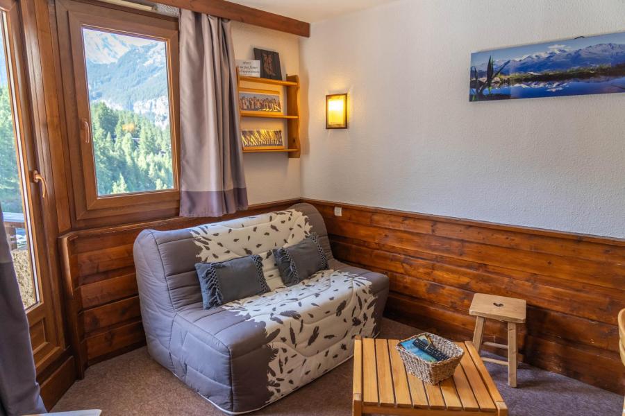 Rent in ski resort Studio 6 people (B910) - La Résidence le Belvédère - Les Orres - Living room