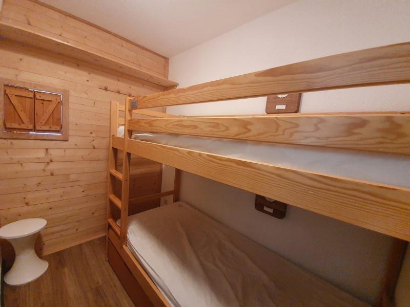 Rent in ski resort Studio cabin 4 people (B408) - La Résidence le Belvédère - Les Orres - Bedroom