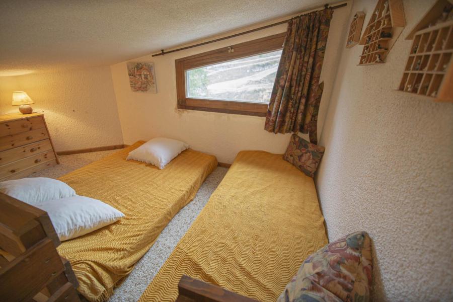 Rent in ski resort Studio mezzanine 6 people (409) - La Résidence le Pouzenc - Les Orres - Bedroom