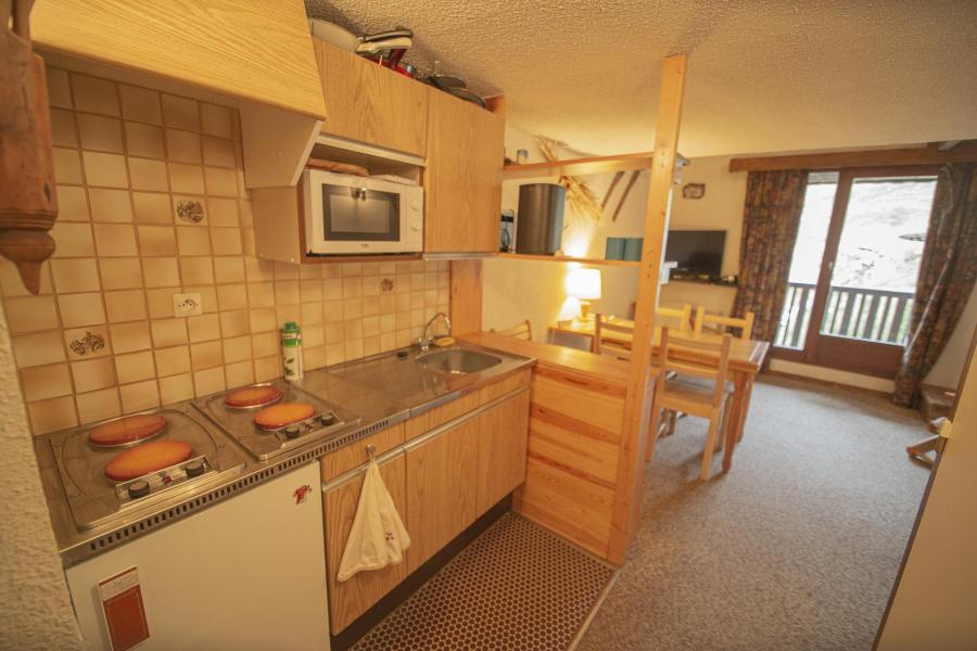 Rent in ski resort Studio mezzanine 6 people (409) - La Résidence le Pouzenc - Les Orres - Kitchen