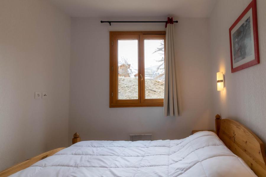 Rent in ski resort 2 room apartment 4 people (107) - Le Balcon des Airelles - Les Orres - Bedroom