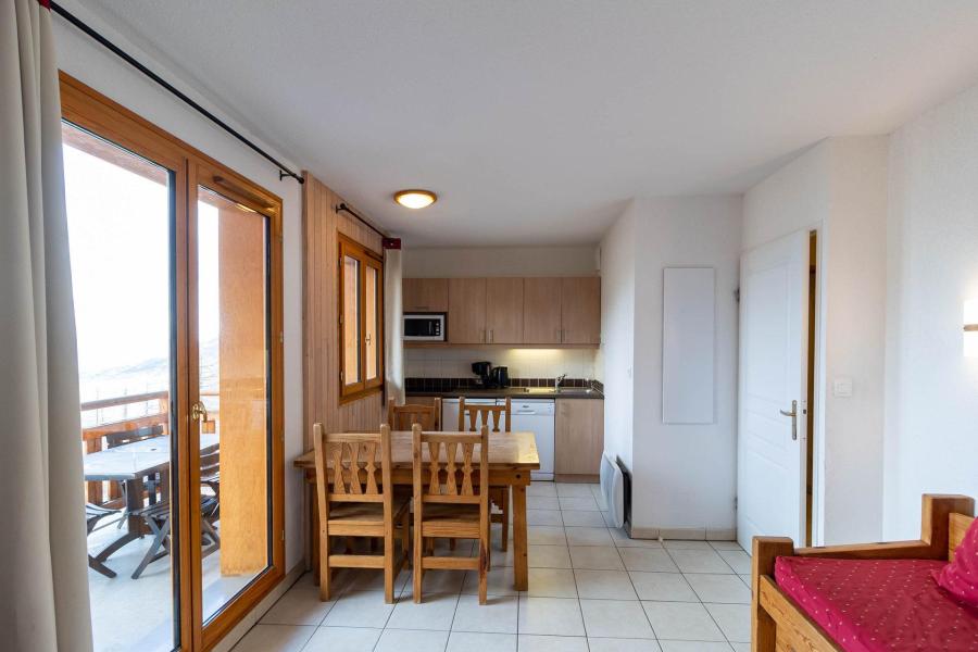 Rent in ski resort 2 room apartment 4 people (401) - Le Balcon des Airelles - Les Orres - Living room