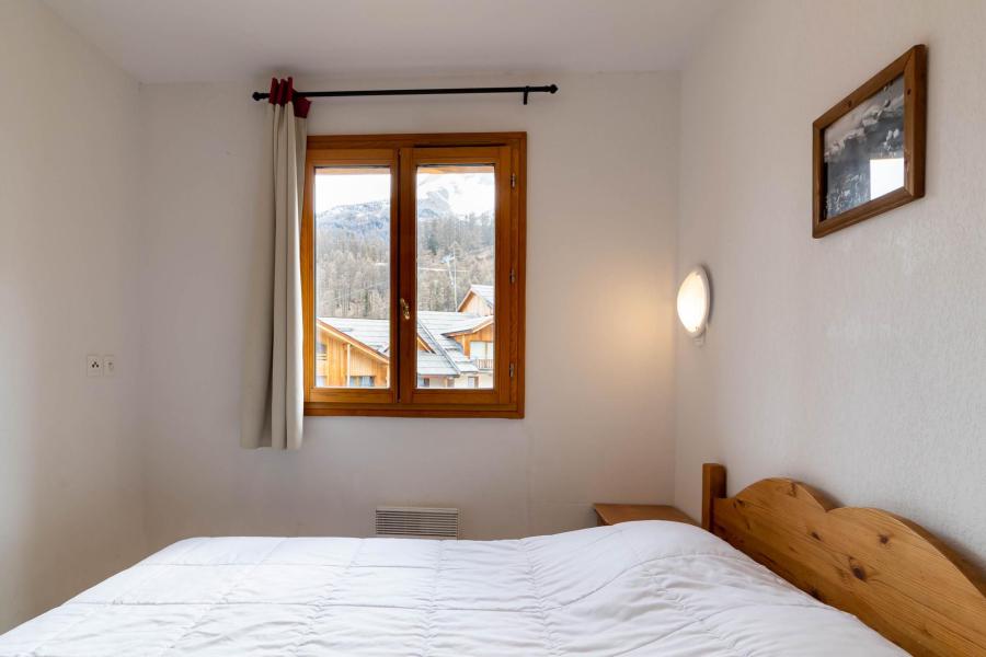 Rent in ski resort 2 room apartment 4 people (512) - Le Balcon des Airelles - Les Orres - Bedroom