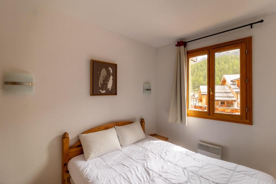 Skiverleih 2-Zimmer-Appartment für 4 Personen (416) - Le Balcon des Airelles - Les Orres - Schlafzimmer