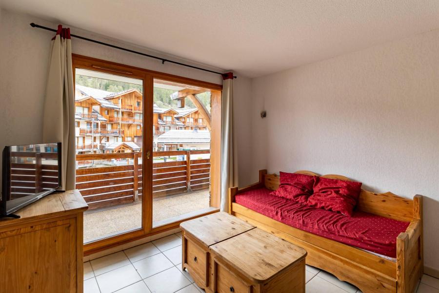 Skiverleih 2-Zimmer-Appartment für 4 Personen (420) - Le Balcon des Airelles - Les Orres - Wohnzimmer