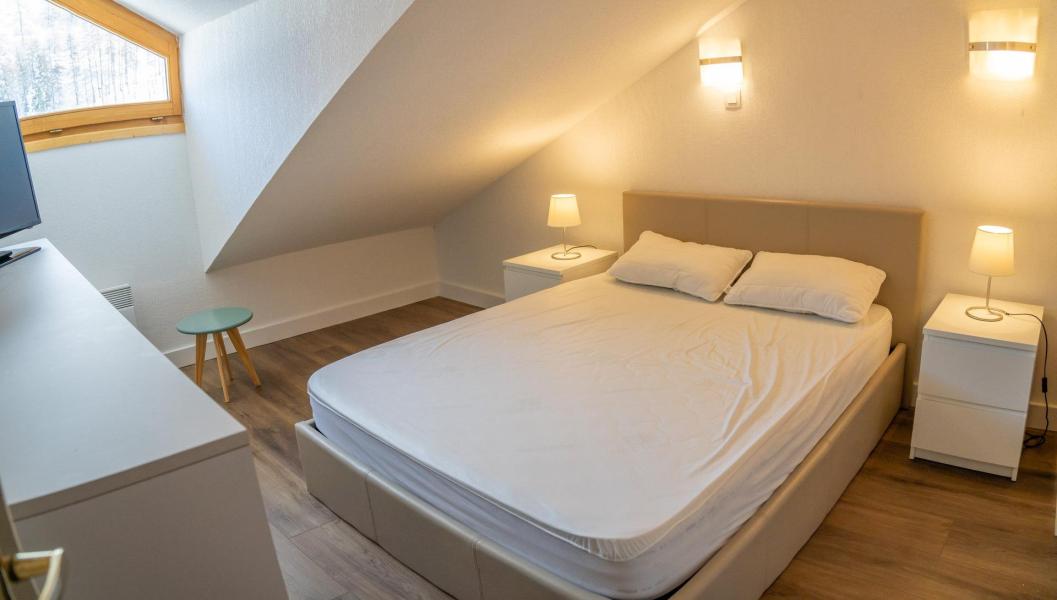 Rent in ski resort 3 room apartment sleeping corner 8 people (704) - Le Balcon des Airelles - Les Orres - Bedroom