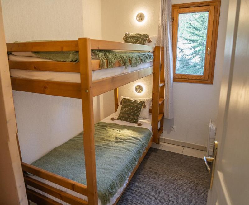 Skiverleih 3-Zimmer-Appartment für 6 Personen (407) - Le Balcon des Airelles - Les Orres - Schlafzimmer