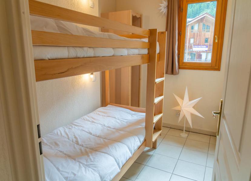 Skiverleih 3-Zimmer-Appartment für 6 Personen (418) - Le Balcon des Airelles - Les Orres - Schlafzimmer