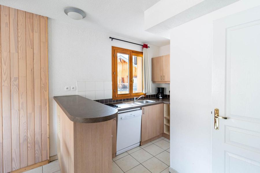Rent in ski resort 4 room apartment 8 people (706) - Le Balcon des Airelles - Les Orres - Kitchen