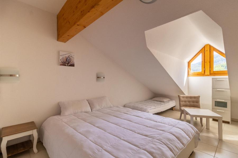 Rent in ski resort 4 room duplex apartment 9 people (502) - Le Balcon des Airelles - Les Orres - Bedroom