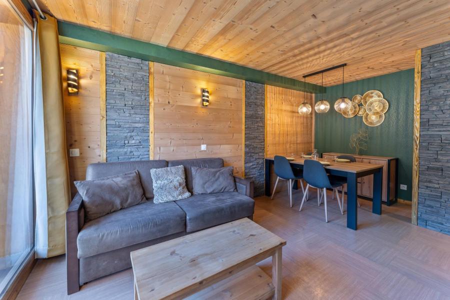 Rent in ski resort 2 room apartment sleeping corner 6 people (220) - Le Parc des Airelles - Les Orres - Living room