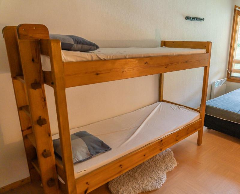 Rent in ski resort 3 room duplex apartment 10 people (314) - Le Parc des Airelles - Les Orres - Bedroom