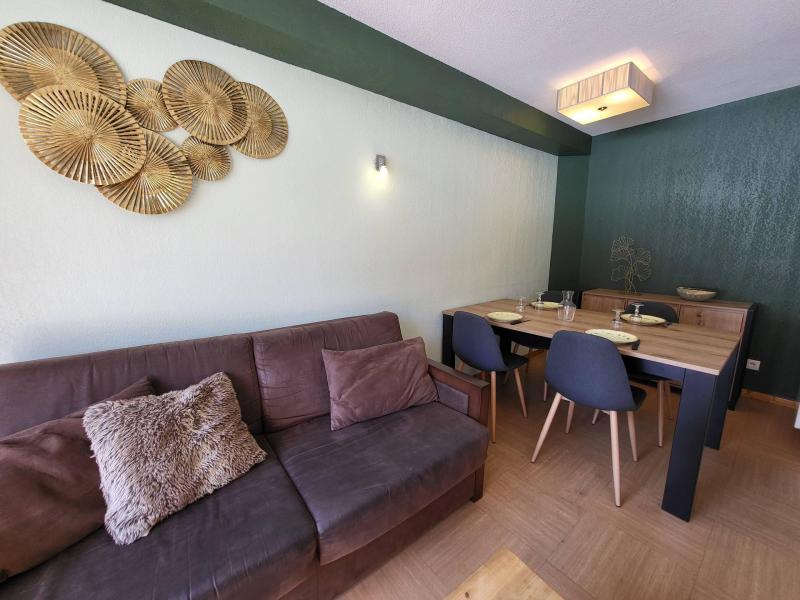 Wynajem na narty Apartament 2 pokojowy z alkową 6 osób (220) - Le Parc des Airelles - Les Orres - Pokój gościnny