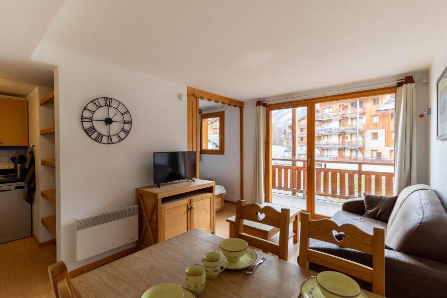 Ski verhuur Appartement duplex 3 kamers 8 personen (205) - Le Parc des Airelles - Les Orres - Woonkamer