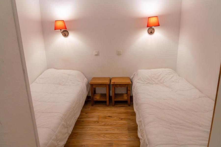 Rent in ski resort 2 room apartment 6 people (206) - Les Hauts de Preclaux - Les Orres - Bedroom