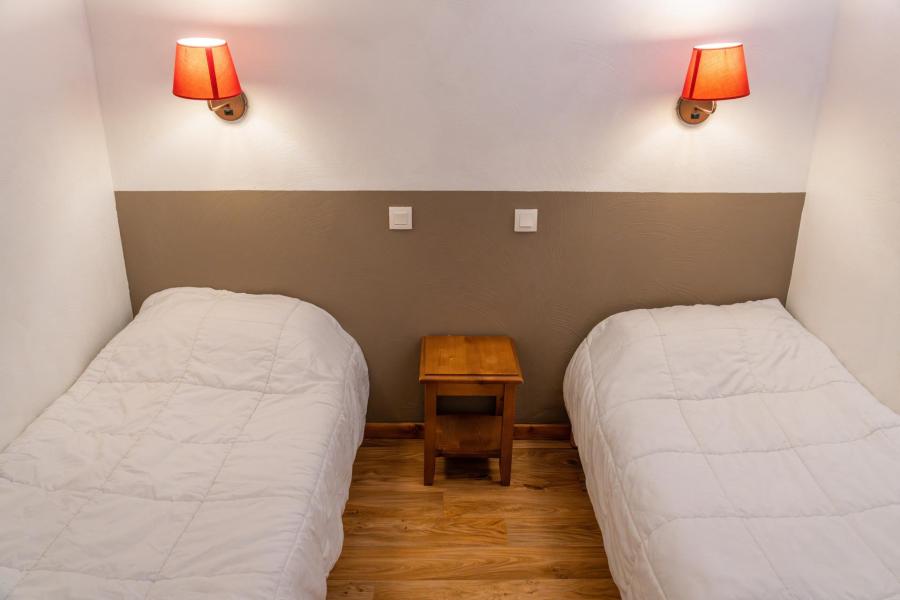 Rent in ski resort 2 room apartment cabin 6 people (MBC402) - Les Hauts de Preclaux - Les Orres - Bedroom