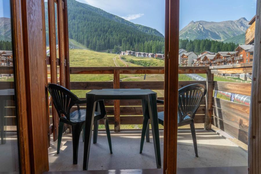 Rent in ski resort Studio cabin 4 people (MBB402) - Les Hauts de Preclaux I - Les Orres - Balcony