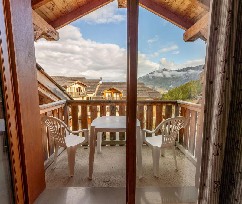 Rent in ski resort Studio cabin 4 people (MBB405) - Les Hauts de Preclaux I - Les Orres - Balcony