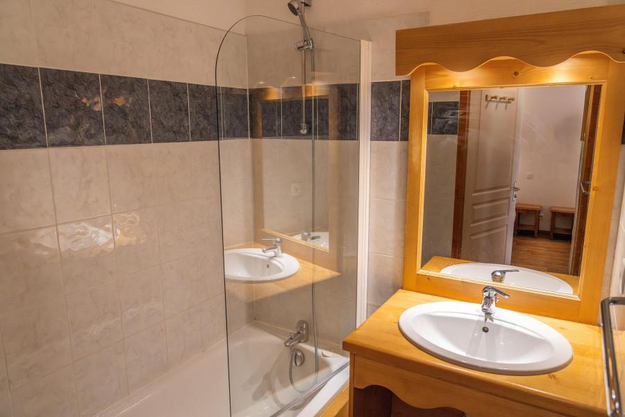 Rent in ski resort Studio cabin 4 people (MBC704) - Les Hauts de Preclaux I - Les Orres - Bathroom