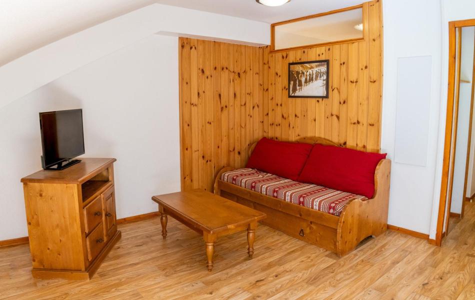 Rent in ski resort Studio cabin 4 people (MBC704) - Les Hauts de Preclaux I - Les Orres - Living room