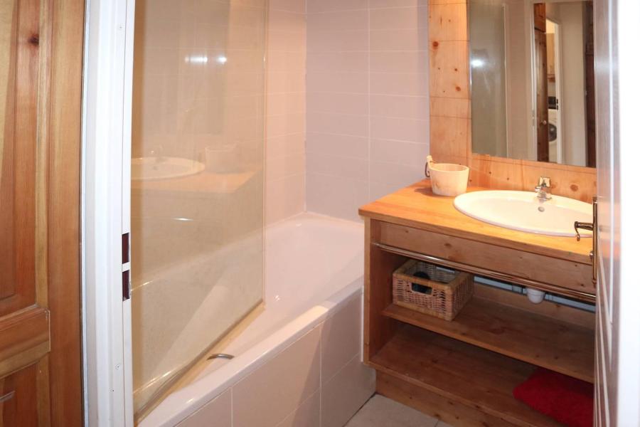 Rent in ski resort 4 room duplex apartment 7 people (506) - Résidence Balcon des Airelles - Les Orres - Bath-tub