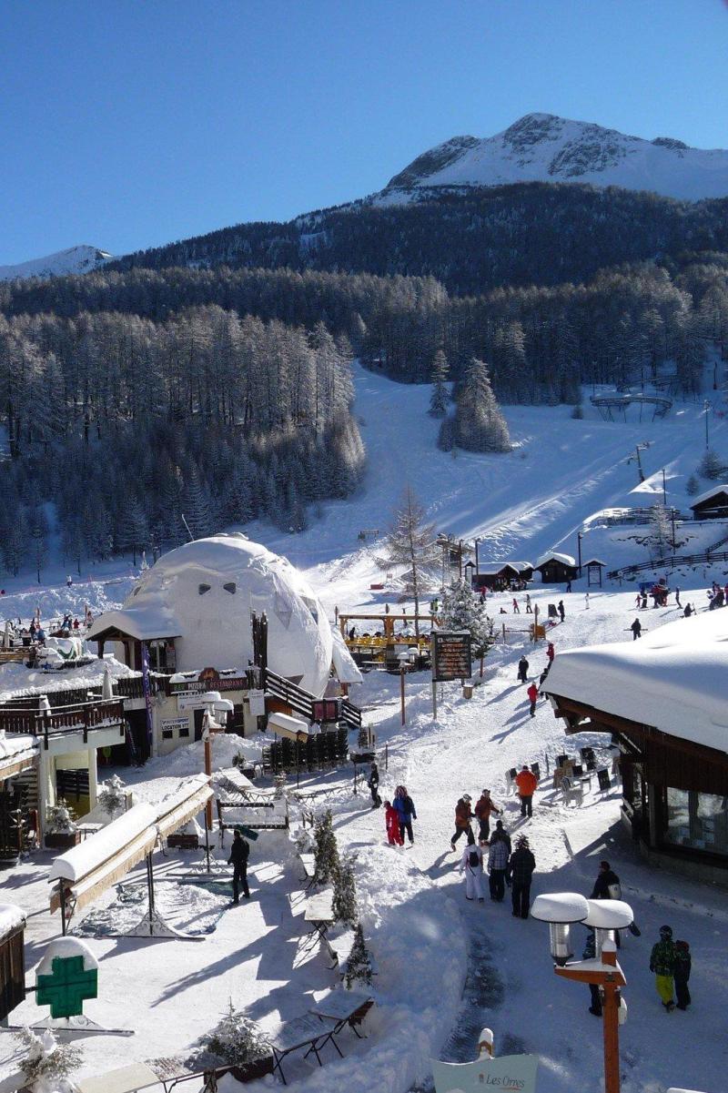 Urlaub in den Bergen 2-Zimmer-Berghütte für 6 Personen (301) - Résidence Cairn - Les Orres - Draußen im Winter