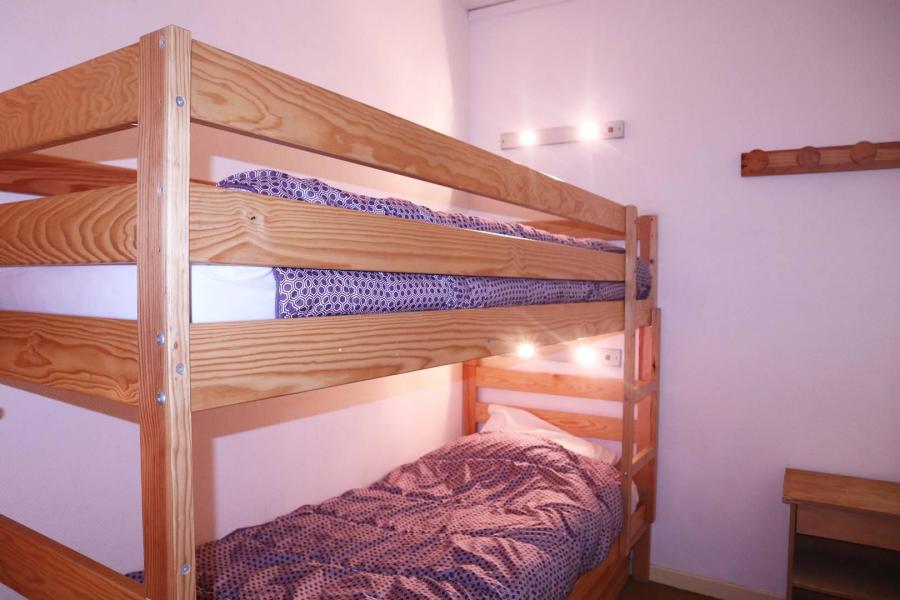 Rent in ski resort 2 room apartment sleeping corner 6 people (358) - Résidence l'Epervière - Les Orres - Apartment