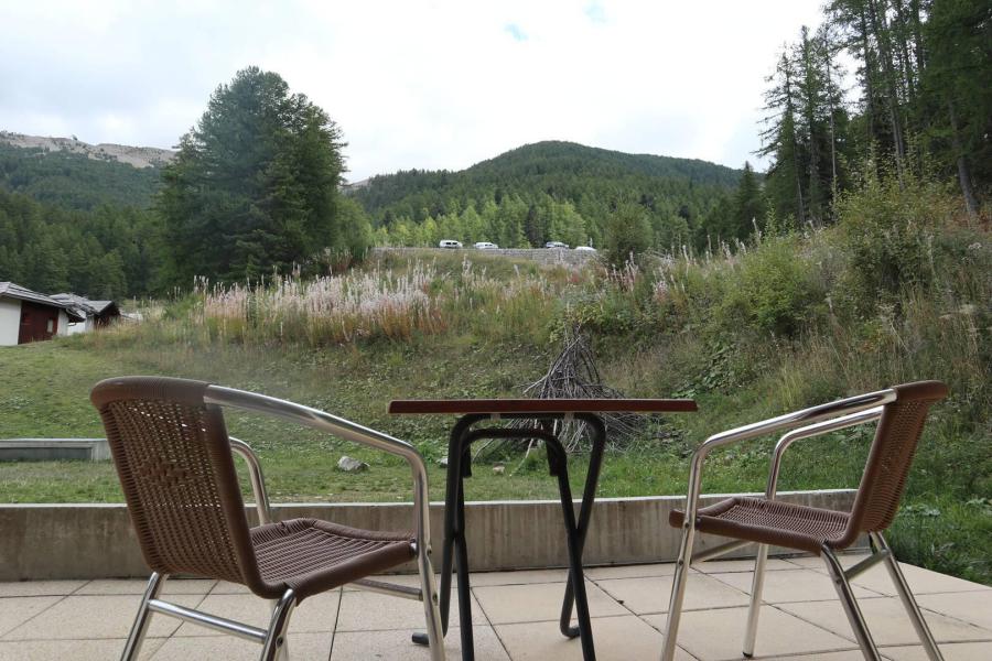 Rent in ski resort 2 room apartment 4 people (1008) - Résidence la Combe d'Or - Les Orres - Terrace