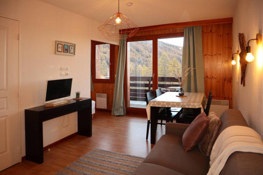 Skiverleih 2-Zimmer-Appartment für 4 Personen (1013) - Résidence la Combe d'Or - Les Orres - Wohnzimmer
