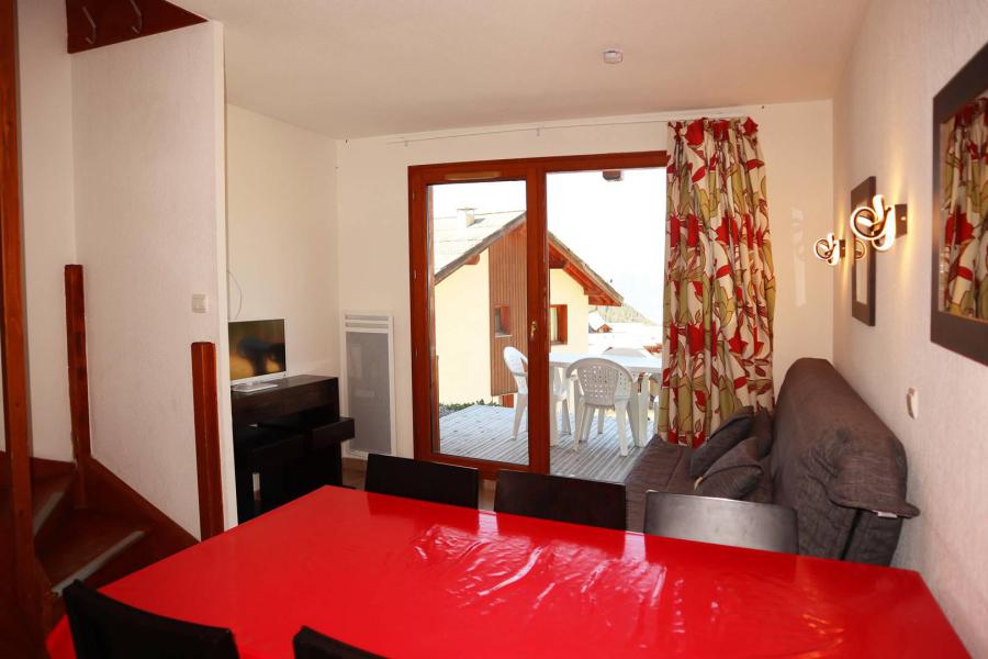 Rent in ski resort 3 room duplex apartment 6 people (1030) - Résidence la Combe d'Or - Les Orres - Living room